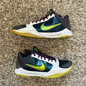 Nike Zoom Kobe V “Chaos”